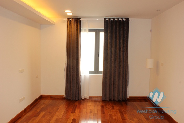 Nice house with nice garden for rent in Ciputra, Tay Ho, Ha Noi